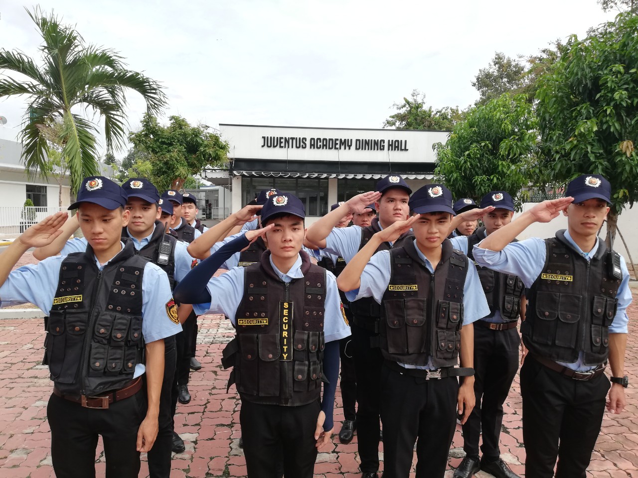 Standardize the modern elite team of Hoang Thien Hung security guards for the period 2020 - 2025